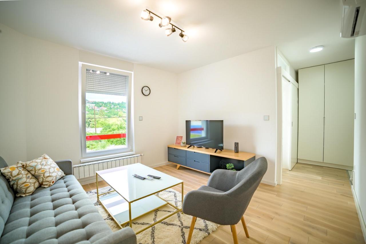 Sun Square Apartments Тузла Екстериор снимка