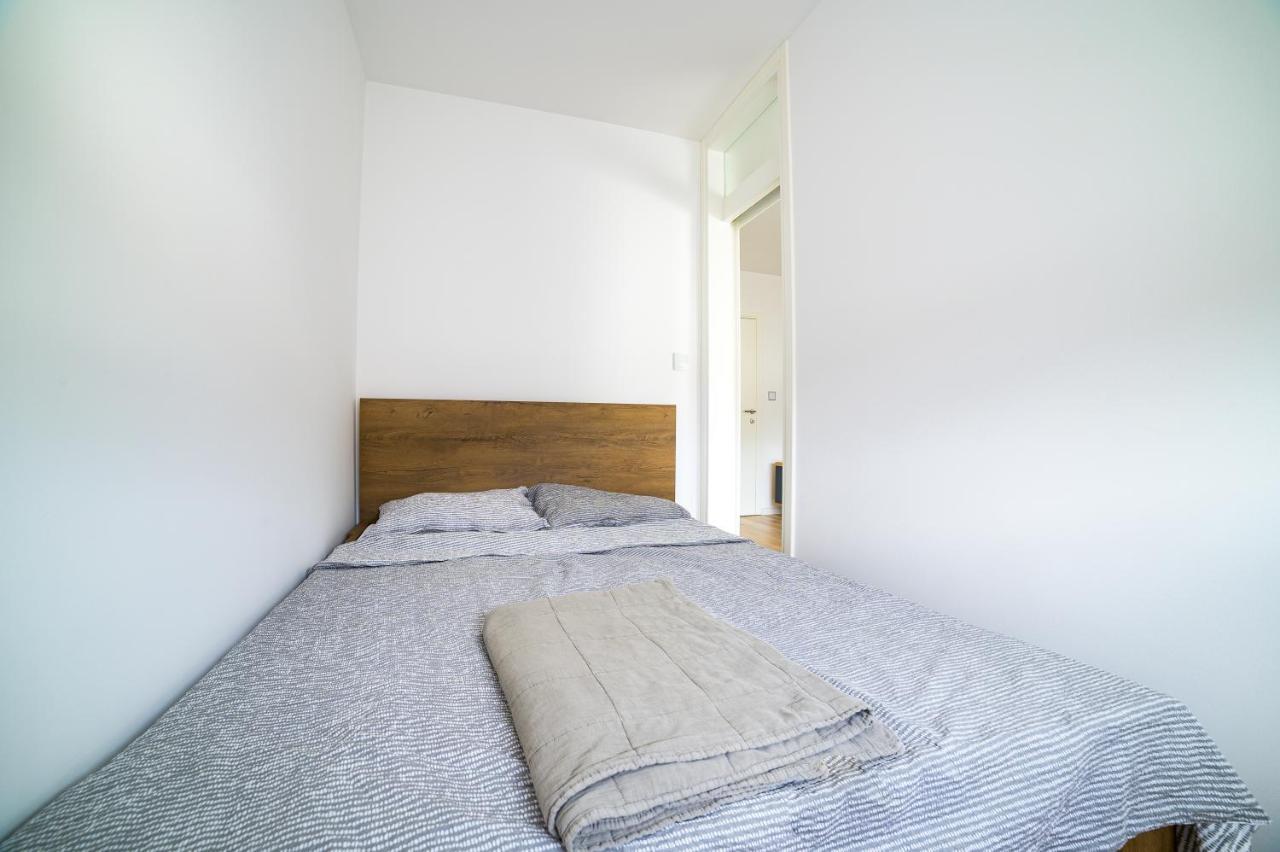 Sun Square Apartments Тузла Екстериор снимка