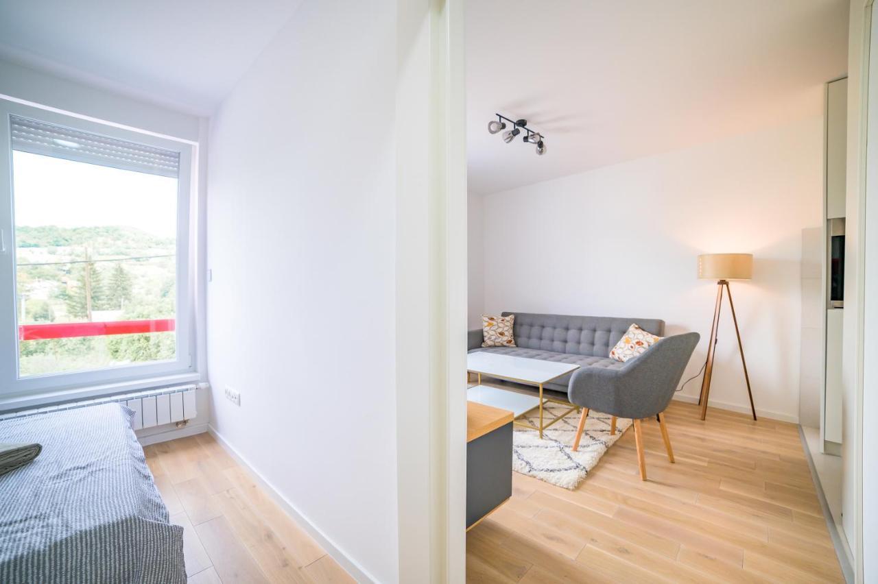 Sun Square Apartments Тузла Екстериор снимка
