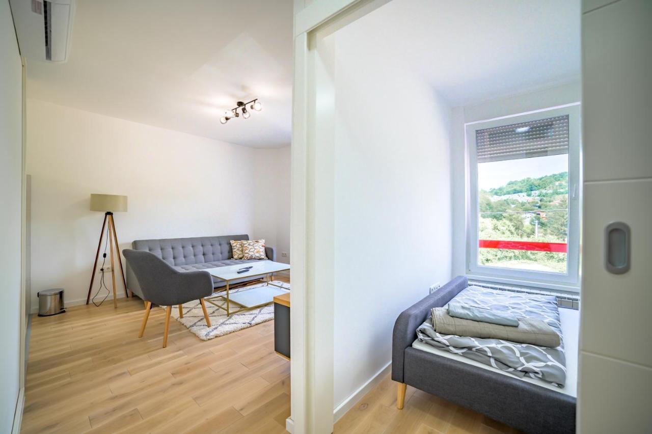 Sun Square Apartments Тузла Екстериор снимка