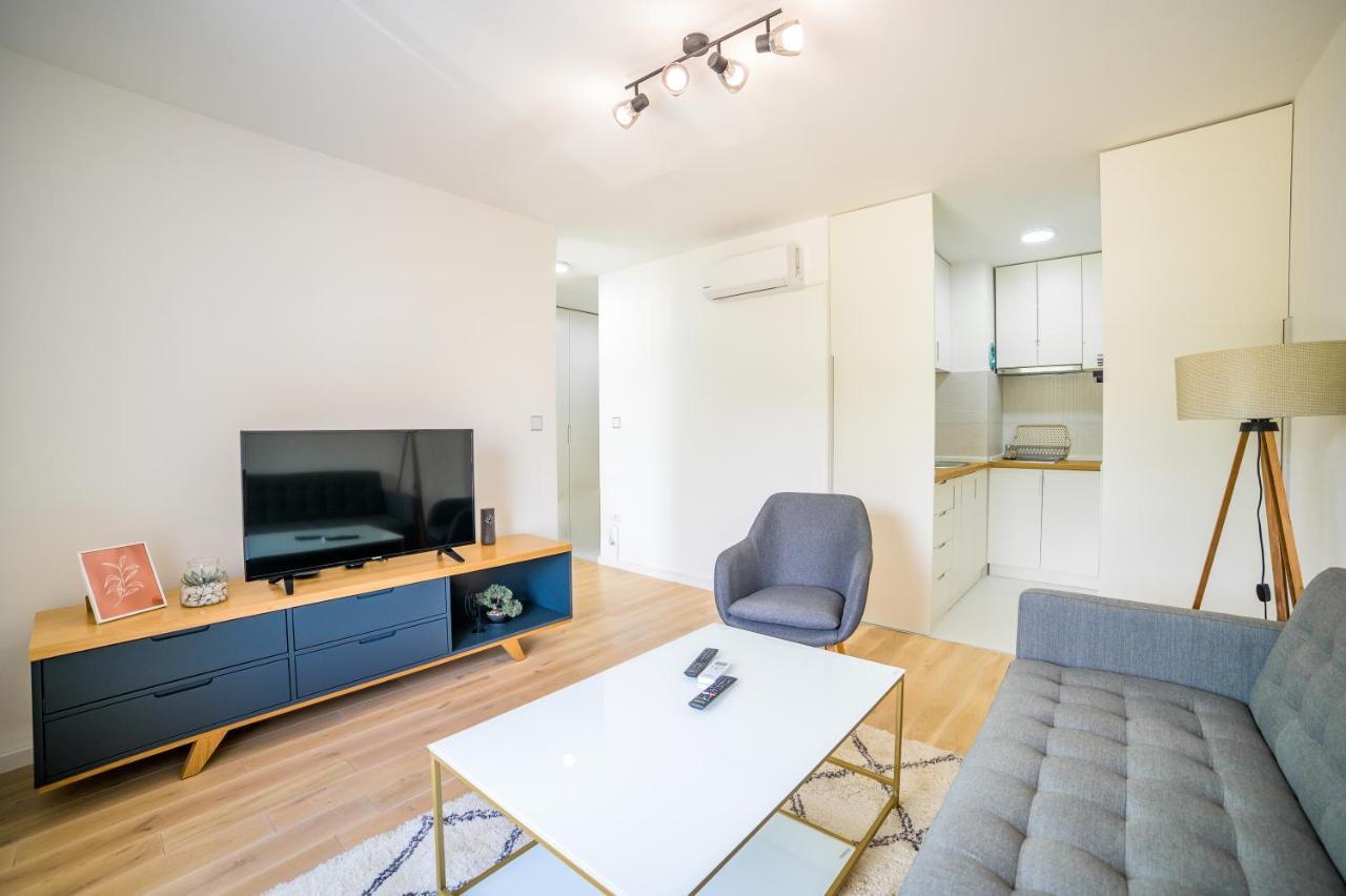 Sun Square Apartments Тузла Екстериор снимка