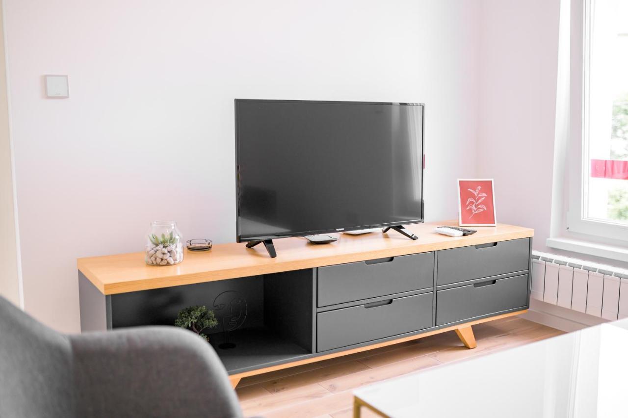 Sun Square Apartments Тузла Екстериор снимка